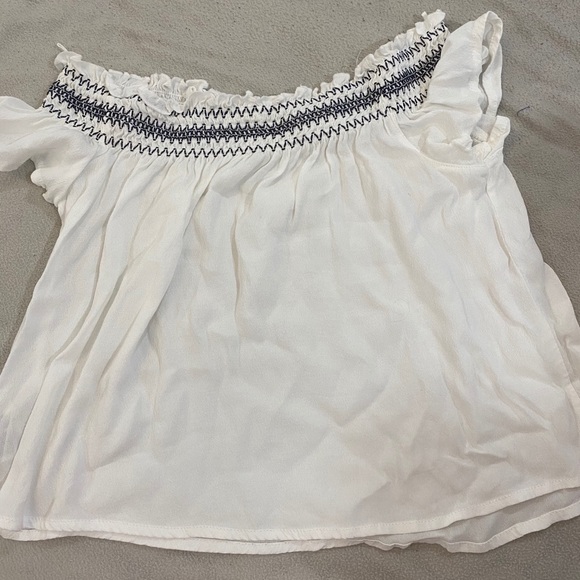 Tops - Picture 7 of 16